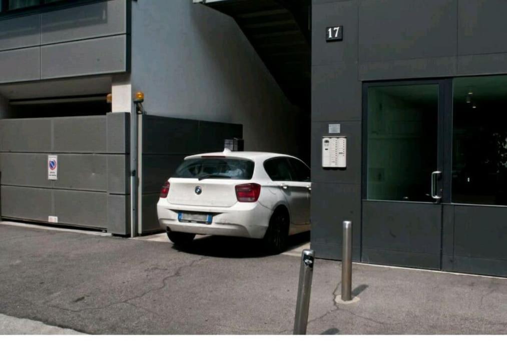 Appartamenti Vela Milano Centro Con Garage Eksteriør billede